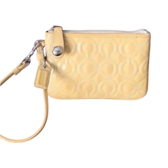 Rare Coach Yellow Patent Leather Quilted Wristlet with Purple Lining - Picture 1 of 6